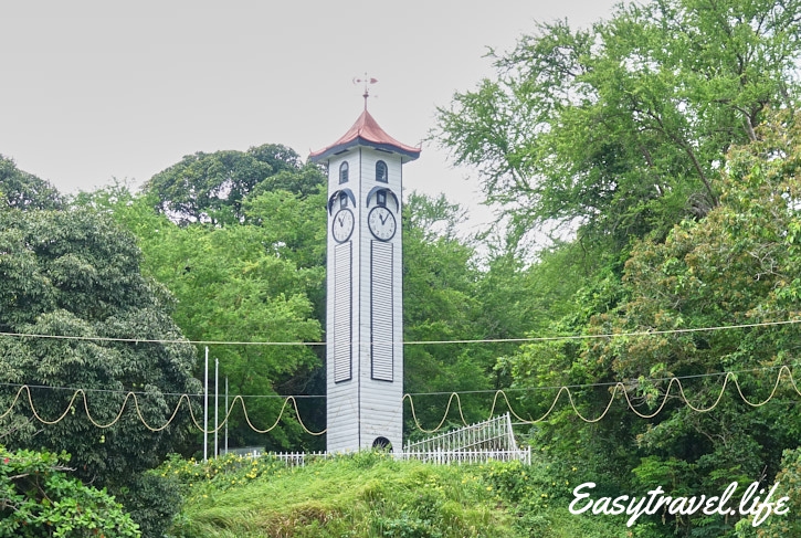 Colonial monument