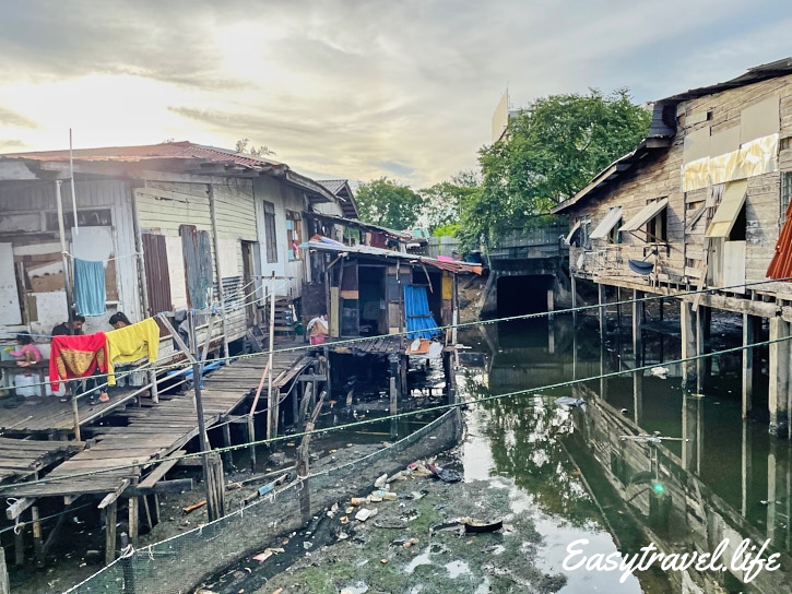 Slums in Borneo